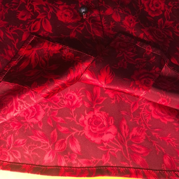 🆕 Ann Taylor LOFT red rose print silk blouse - Picture 6 of 7